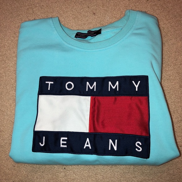 Tommy Hilfiger cropped sweatshirt - Picture 1 of 3